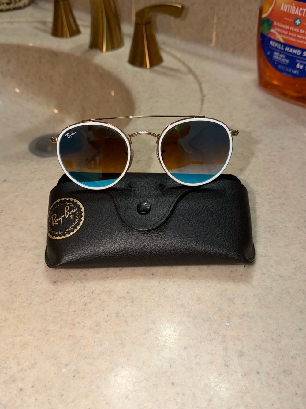 Ray-Ban Round Sunglasses — White Trim & Gold Frame with Gradient Lenses